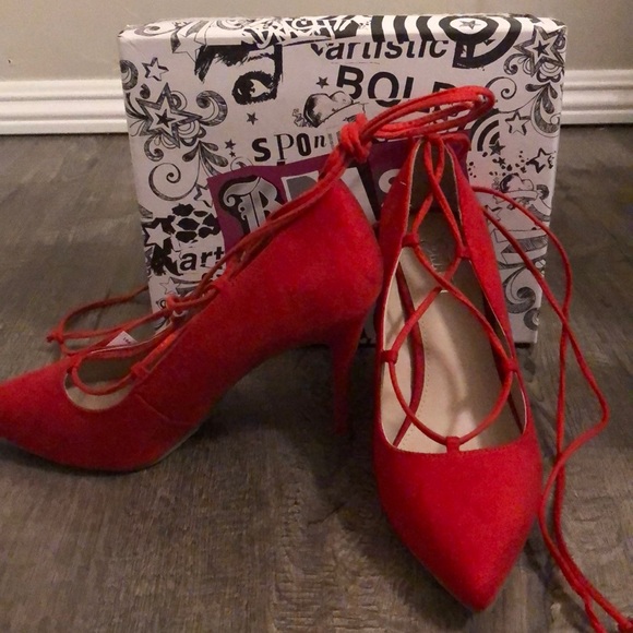 Red Heels - Picture 1 of 3